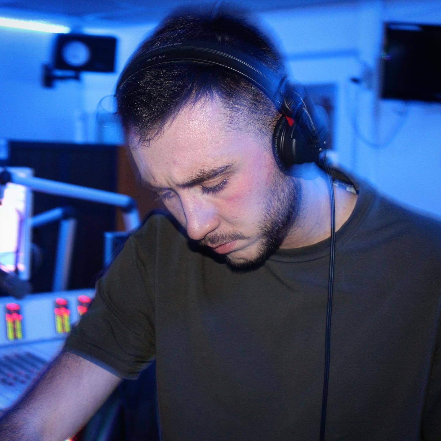 2-Darioz.jpg (144 KB)