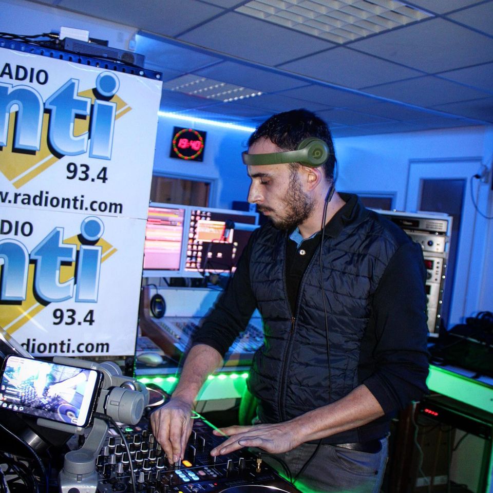 6 Chris Laurenz.jpg (148 KB)